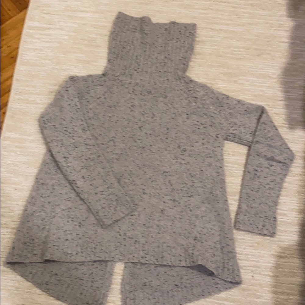 100% Cashmere Turtleneck Sweater